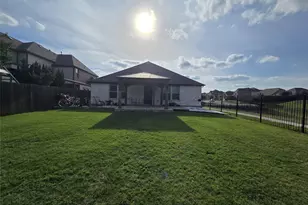 1512 Springtree Dr, McKinney, TX 75071 - Photo 2