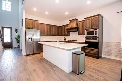 10905 Big Spring Trail, McKinney, TX 75071 - Photo 6
