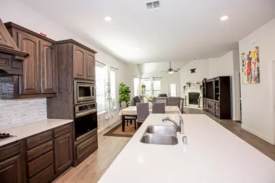 10905 Big Spring Trail, McKinney, TX 75071 - Photo 8