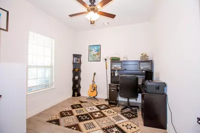 10905 Big Spring Trail, McKinney, TX 75071 - Photo 4