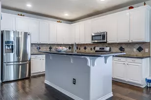 7801 Riverwalk Trail, McKinney, TX 75070 - Photo 4