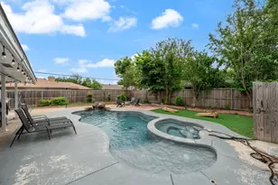 1906 Surrey Cir, Grand Prairie, TX 75050 - Photo 34