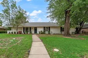 1906 Surrey Cir, Grand Prairie, TX 75050 - Photo 4