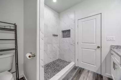 924 W Collins Street, Denison, TX 75020 - Photo 14