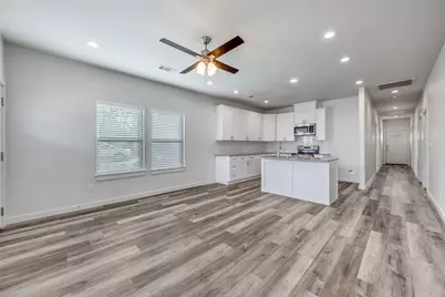 924 W Collins Street, Denison, TX 75020 - Photo 4