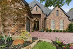1617 Heathermore, Colleyville, TX 76034 - Photo 2