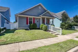 1128 Oakcrest Dr, Providence Village, TX 76227 - Photo 2