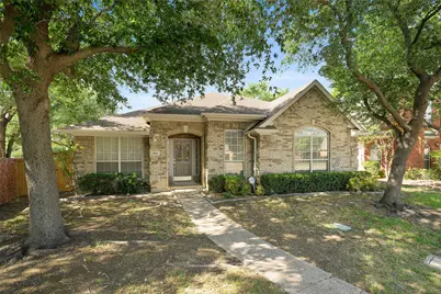 114 Midcrest Drive, Irving, TX 75063 - Photo 2