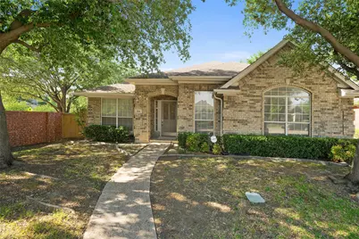 114 Midcrest Drive, Irving, TX 75063 - Photo 1