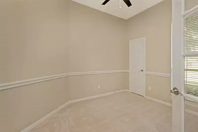114 Midcrest Drive, Irving, TX 75063 - Photo 6