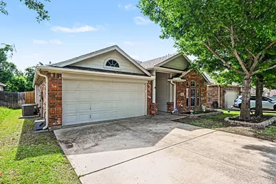 5828 Red Drum Drive, Fort Worth, TX 76179 - Photo 2