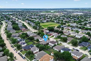 2320 Bradford Pear Dr, Little Elm, TX 75068 - Photo 6