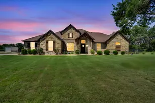 140 Taylor Ridge Dr, Waxahachie, TX 75167 - Photo 1