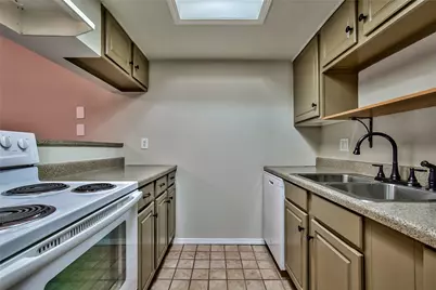 5823 Harvest Hill Road #2067, Dallas, TX 75230 - Photo 10