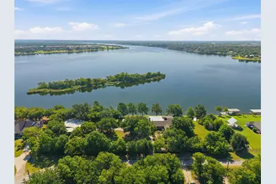 3218 Sunrise Court, Granbury, TX 76048 - Photo 8