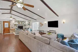 3218 Sunrise Ct, Granbury, TX 76048 - Photo 8