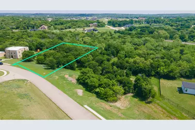 1216 Lilac Lane, Grand Prairie, TX 75104 - Photo 2