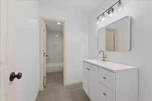 2002 Shawnee St, Denton, TX 76209 - Photo 8