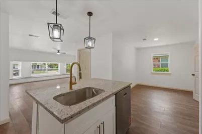 2002 Shawnee Street, Denton, TX 76209 - Photo 2