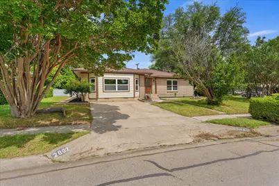 2002 Shawnee Street, Denton, TX 76209 - Photo 30