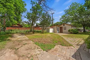 2002 Shawnee St, Denton, TX 76209 - Photo 26