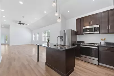 2406 Naoma Street, Dallas, TX 75241 - Photo 10