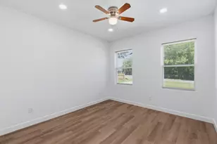2406 Naoma St, Dallas, TX 75241 - Photo 18