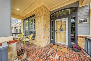 2215 Red Hawk Ln, Euless, TX 76039 - Photo 4