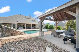 13310 McAllen Ln, Justin, TX 76247 - Photo 36