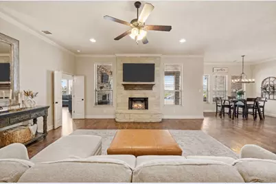 13310 McAllen Lane, Justin, TX 76247 - Photo 10