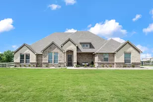 13310 McAllen Ln, Justin, TX 76247 - Photo 2