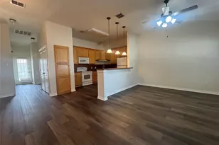 1010 Teresa Ct, Granbury, TX 76048 - Photo 2