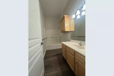 1010 Teresa Court, Granbury, TX 76048 - Photo 10
