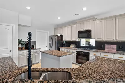 830 Woodview Drive, Prosper, TX 75078 - Photo 10