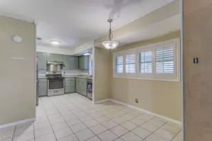 521 E Mustang St, Crowley, TX 76036 - Photo 10