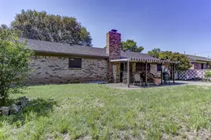521 E Mustang St, Crowley, TX 76036 - Photo 24