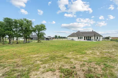 805 Wind River Pass, Azle, TX 76020 - Photo 38