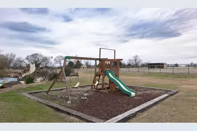 2300 Berend Road, Pilot Point, TX 76258 - Photo 4