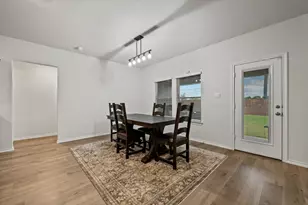 943 Buttercup Dr, Pilot Point, TX 76258 - Photo 6