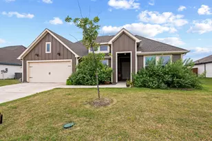 943 Buttercup Dr, Pilot Point, TX 76258 - Photo 1