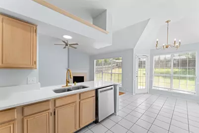 6903 Hawaii Lane, Arlington, TX 76016 - Photo 8