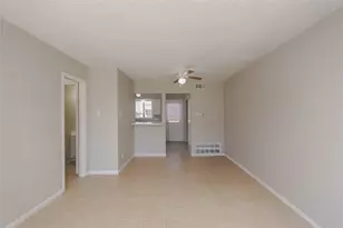 2813 Wimbledon Ct, Garland, TX 75041 - Photo 6