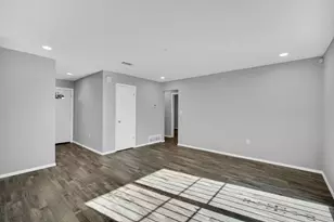 3450 Silverhill Dr, Dallas, TX 75241 - Photo 4