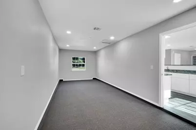 3450 Silverhill Drive, Dallas, TX 75241 - Photo 10