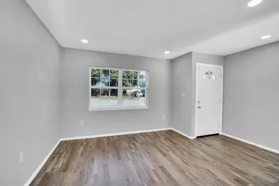 3450 Silverhill Drive, Dallas, TX 75241 - Photo 2