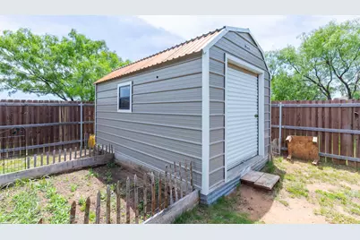 347 Foxtrot Lane, Abilene, TX 79602 - Photo 40