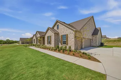 709 Water Side Drive, Van Alstyne, TX 75495 - Photo 4