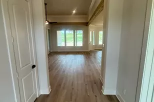 709 Water Side Dr, Van Alstyne, TX 75495 - Photo 4