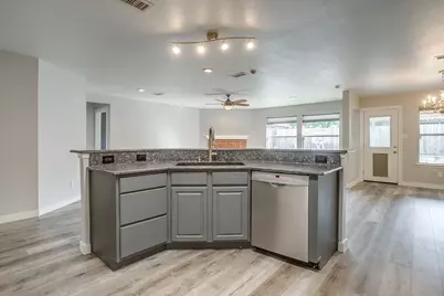 1024 Heberle Drive, Burleson, TX 76028 - Photo 16