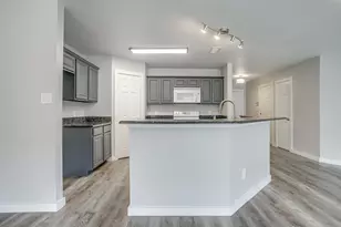 1024 Heberle Dr, Burleson, TX 76028 - Photo 14
